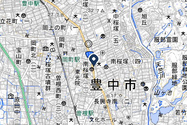 メイプルホール桜塚の周辺地図